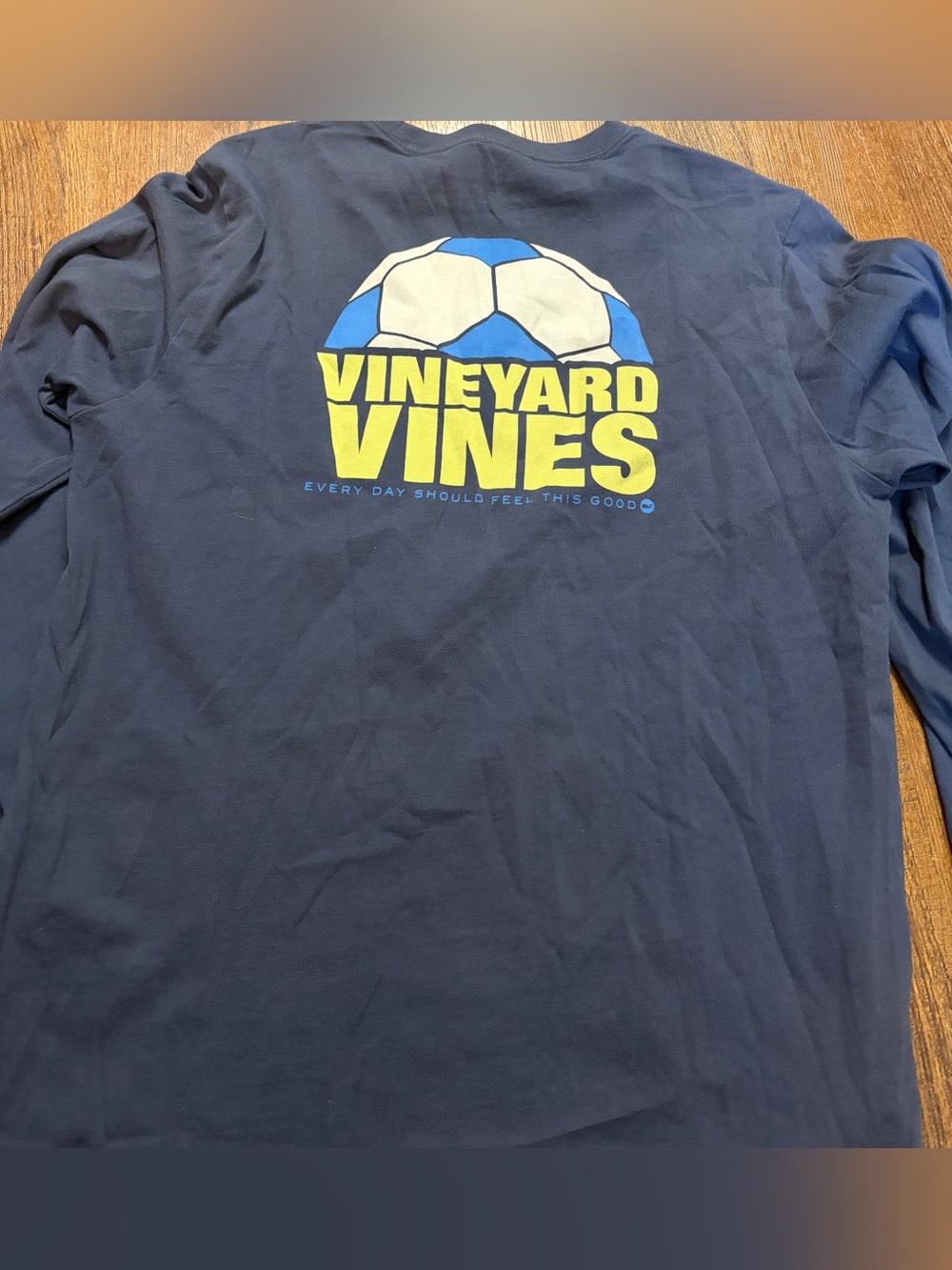 Vineyard Vines Shirt - Picture 2 of 3
